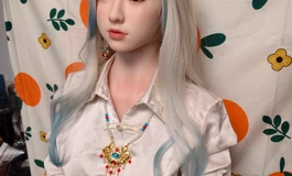 春水堂165C玲珑仙子-马面裙无双剑