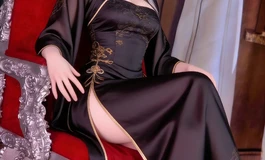 帮我看看埃吉尔穿哪套衣服好看