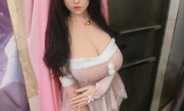 哥哥别走，我和小月妹妹一起伺候你，给你表演抖胸抖臀好不好