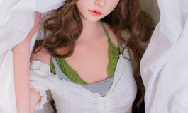 为情所伤的小美女啊~