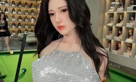 潮影娃娃新品｜台球厅拍出超模氛围感大片