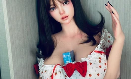 战斗机巨乳半身80凛彤的体验感