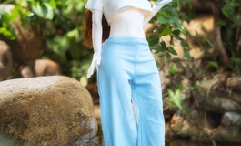 以前听过安妮，现在只知道安娜