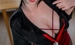 Sigafun 秋岚 | 穿上黑丝站在你面前，你能坚持几秒？