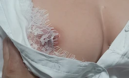 让我们探索换上睡衣的胡桃，嘿嘿