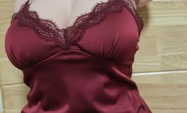 家人们救命！第一次买带腿的半身，这三个我该怎么选啊？