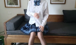 Jk制服甜妹小冰