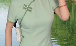 给女友图片改变背景，小艺修图，挺好玩