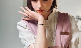 【穿搭】新品牌人间印象，骚浪贱奶航空姐sandy出道