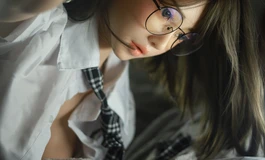 爱看书搞近视了的猫9~