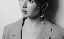 Hanako in black and white - Menghan 153