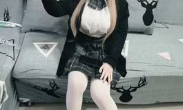 买了一年的 可儿宝宝 一直很喜欢  第一次发帖 发几张自己喜欢的图