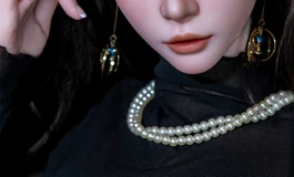 Sigafun 晚棠 洗澡前的自拍，衣服要慢慢脱