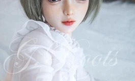 【草根一人】白丝纯情女孩的圆润臀腿（一）