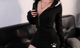 坐在沙发上的甜心女友akane等待主人的宠幸~~MRLDOLL硅胶娃娃