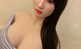 熟女头雕-菲菲（附真人大臀美女）